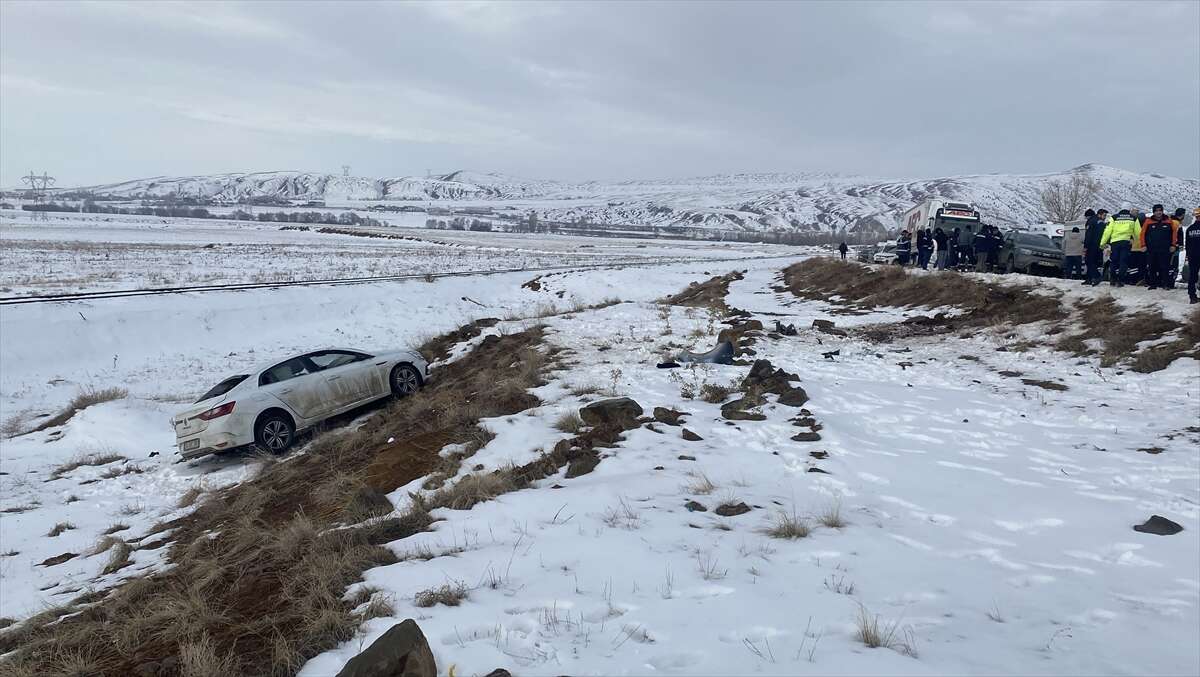 OSB yolunda TIR’a çarpan otomobilden büyük acı çıktı! İş adamı Ahmet Yasak öldü 4